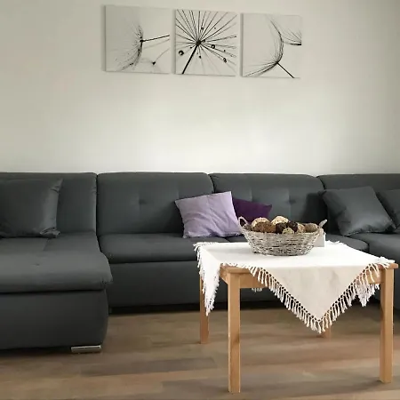 בית נופש Cozy Vacation For 8 Persons In *